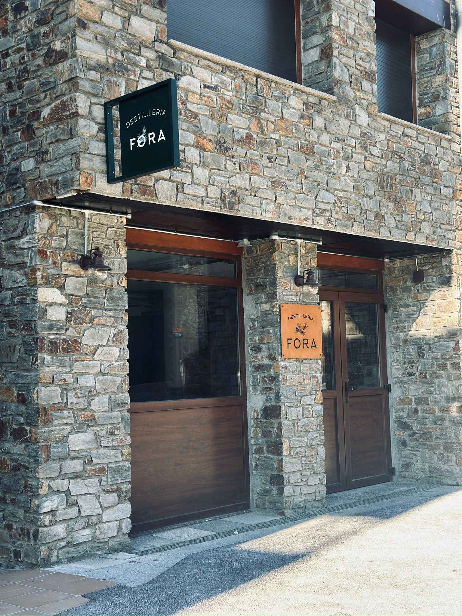 Branding design for Andorran Gin